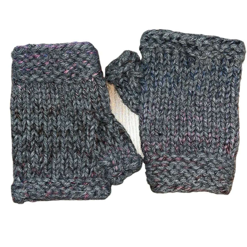 N/A hand knit